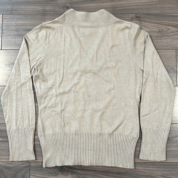 Cleo V-Neck Sweater - Size: Large - Picture 3 of 5